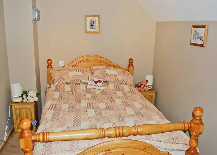 Featherstone Cottage